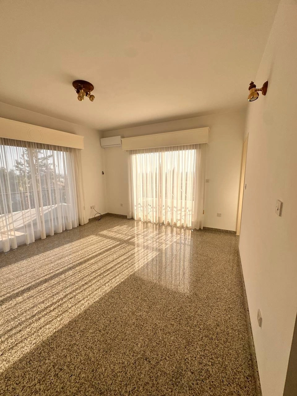 6+ Bedroom House for Rent in Potamos Germasogeias, Limassol District