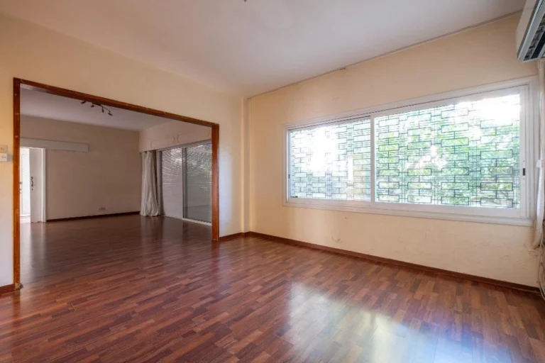 6+ Bedroom House for Sale in Agios Dometios, Nicosia District