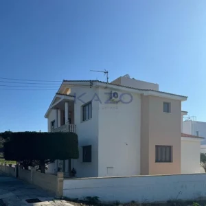 5 Bedroom House for Sale in Empa, Paphos District