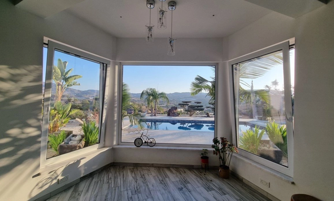 4 Bedroom House for Sale in Monagroulli, Limassol District