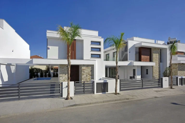 5 Bedroom House for Sale in Livadia Larnakas, Larnaca District