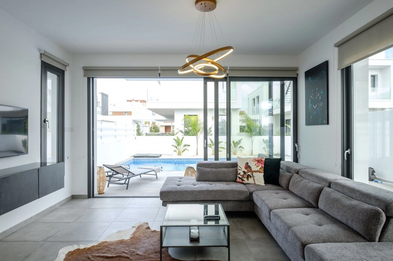 5 Bedroom House for Sale in Livadia Larnakas, Larnaca District