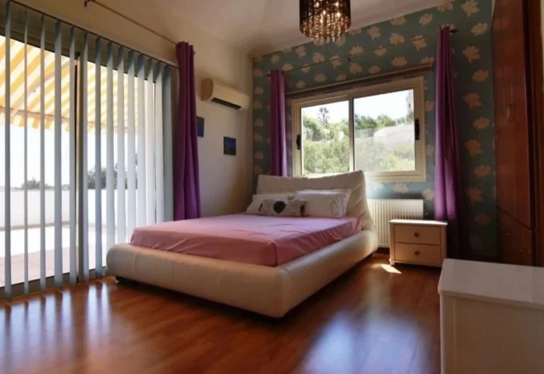 4 Bedroom House for Sale in Pyrgos Lemesou, Limassol District