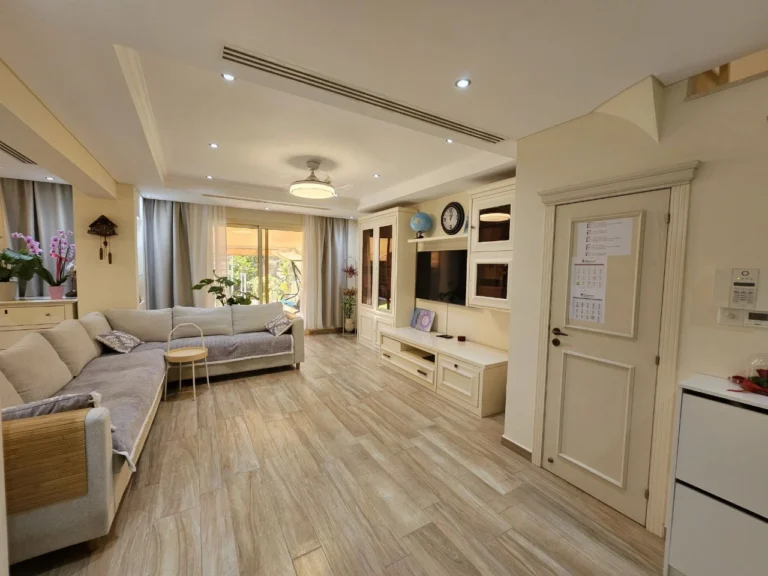 4 Bedroom House for Sale in Paphos – Universal