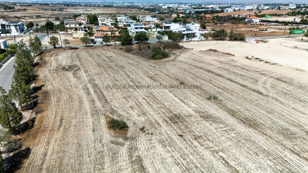 7,747m² Plot for Sale in Dali, Nicosia District