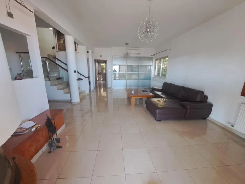 4 Bedroom House for Sale in Limassol – Agia Zoni