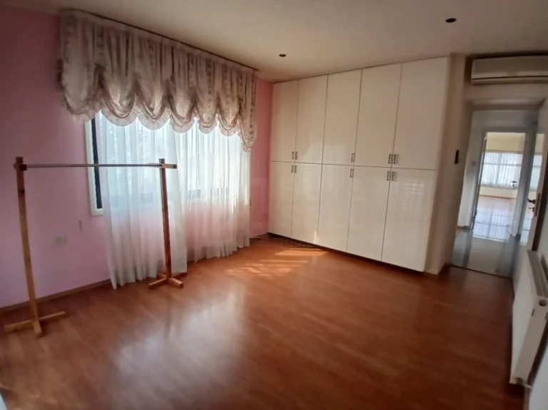 5 Bedroom House for Sale in Limassol District