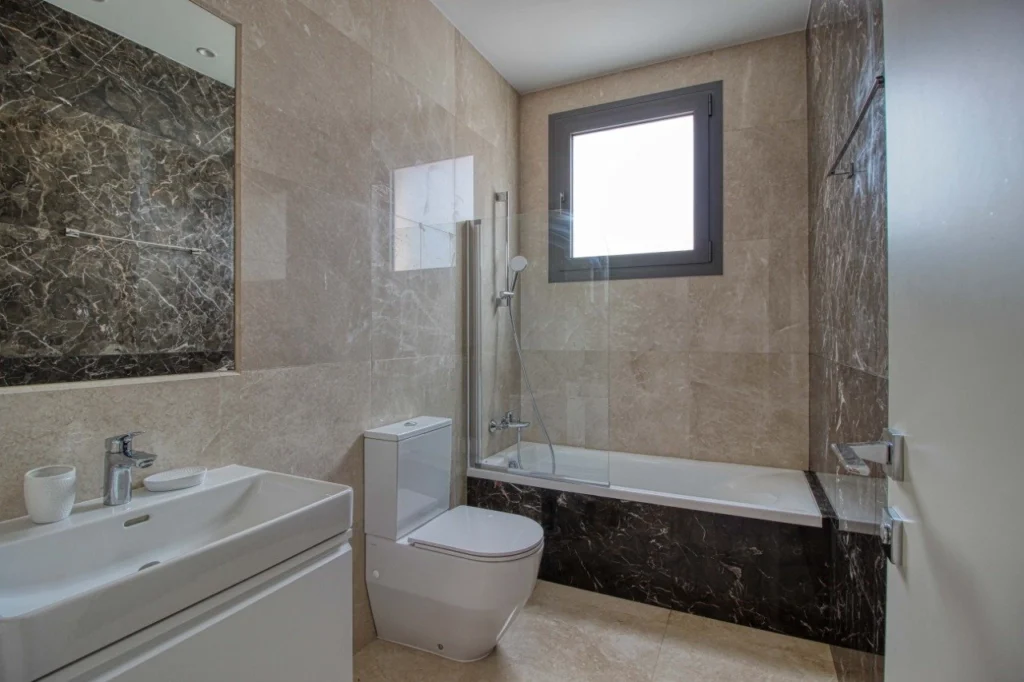 2 Bedroom Apartment for Rent in Germasogeia – Tourist Area, Limassol District