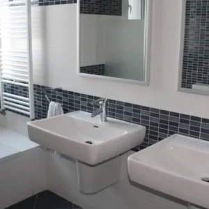 5 Bedroom House for Sale in Paphos – Anavargos