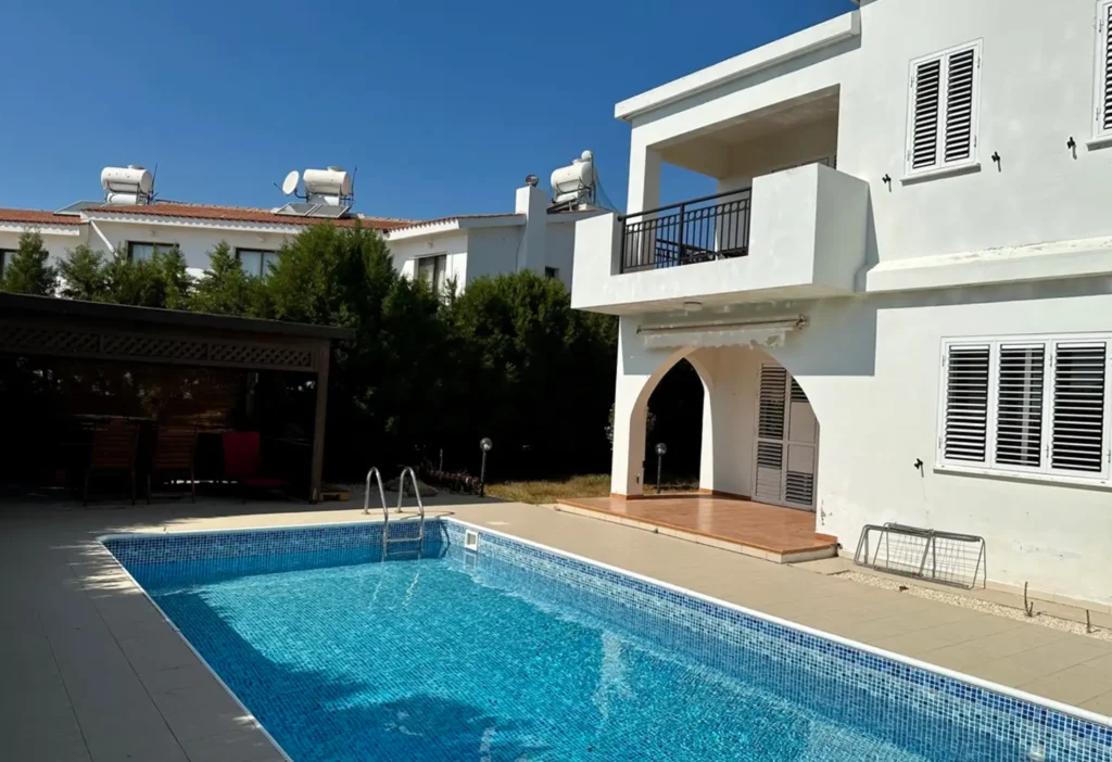 3 Bedroom House for Sale in Empa, Paphos District