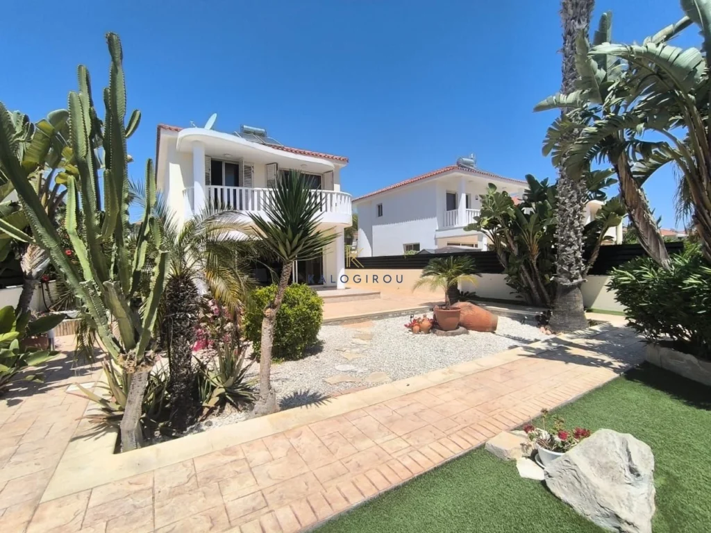 3 Bedroom House for Sale in Pervolia Larnacas