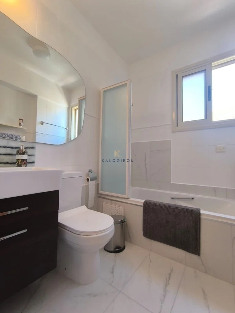 3 Bedroom House for Sale in Pervolia Larnacas