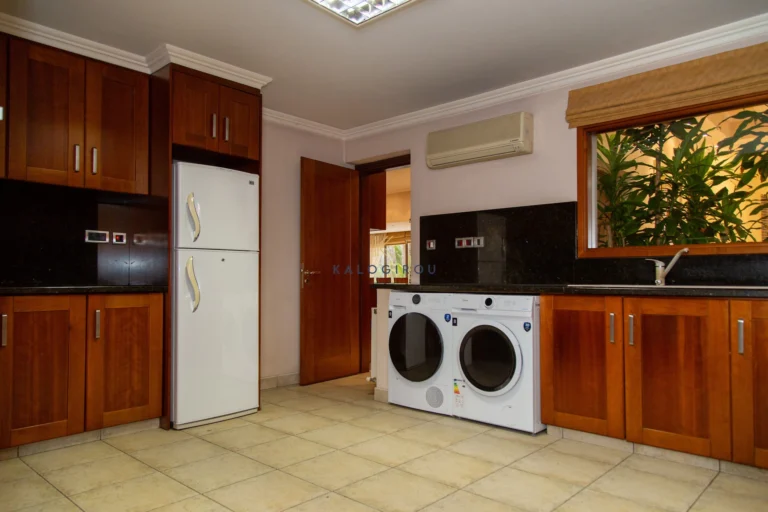 4 Bedroom House for Sale in Aradippou, Larnaca District