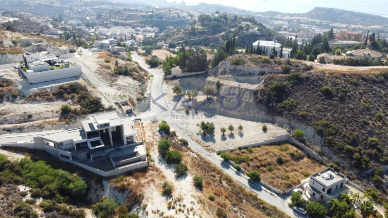 3,153m² Plot for Sale in Agios Tychonas, Limassol District