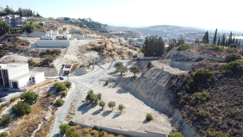 3,153m² Plot for Sale in Agios Tychonas, Limassol District