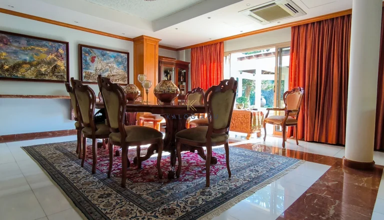 5 Bedroom House for Sale in Aradippou, Larnaca District