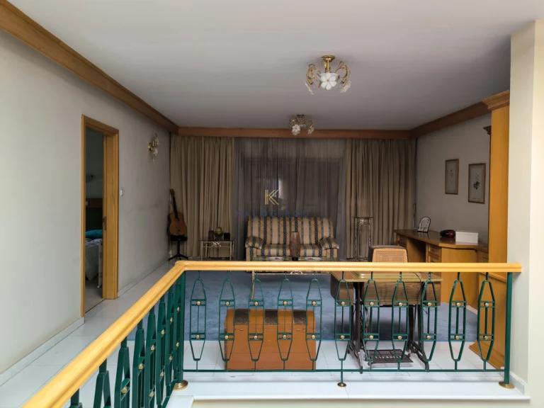 5 Bedroom House for Sale in Aradippou, Larnaca District