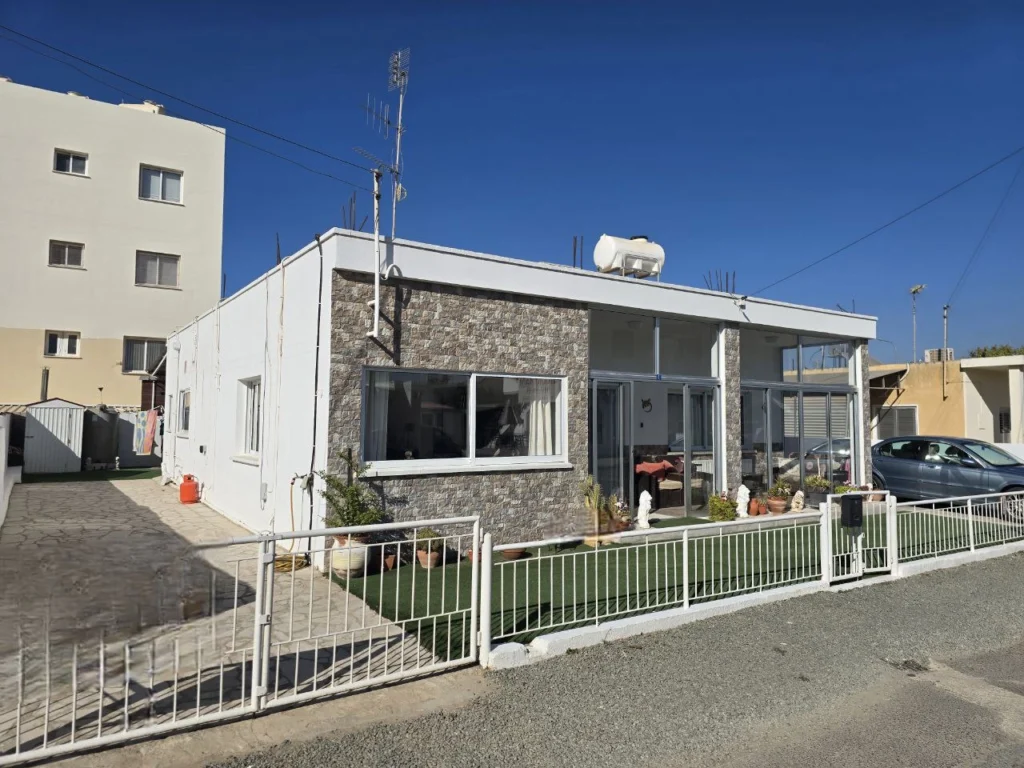 2 Bedroom House for Sale in Deryneia, Famagusta District