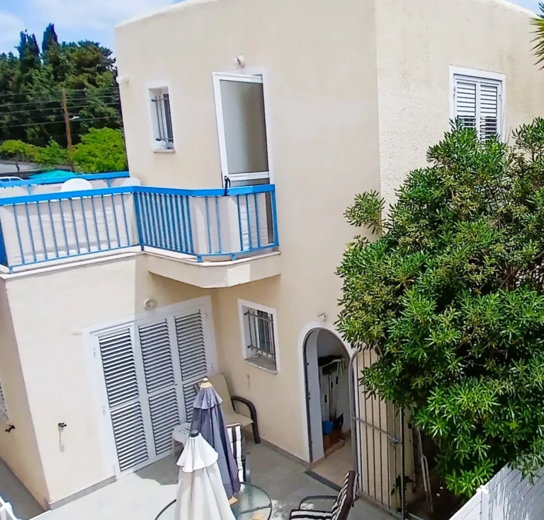 3 Bedroom House for Sale in Paphos – Universal