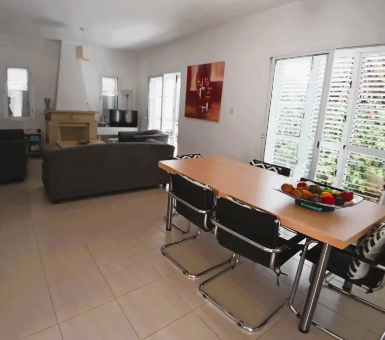 3 Bedroom House for Sale in Paphos – Universal