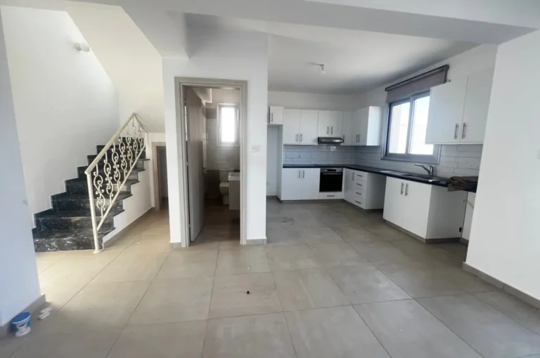 3 Bedroom House for Sale in Chlorakas, Paphos District