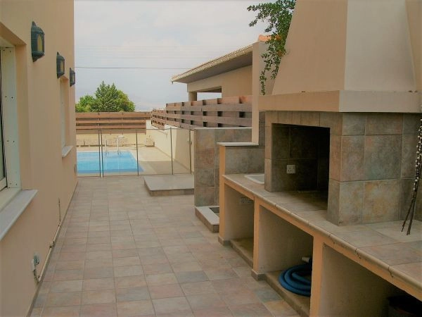 5 Bedroom House for Sale in Aglantzia, Nicosia District