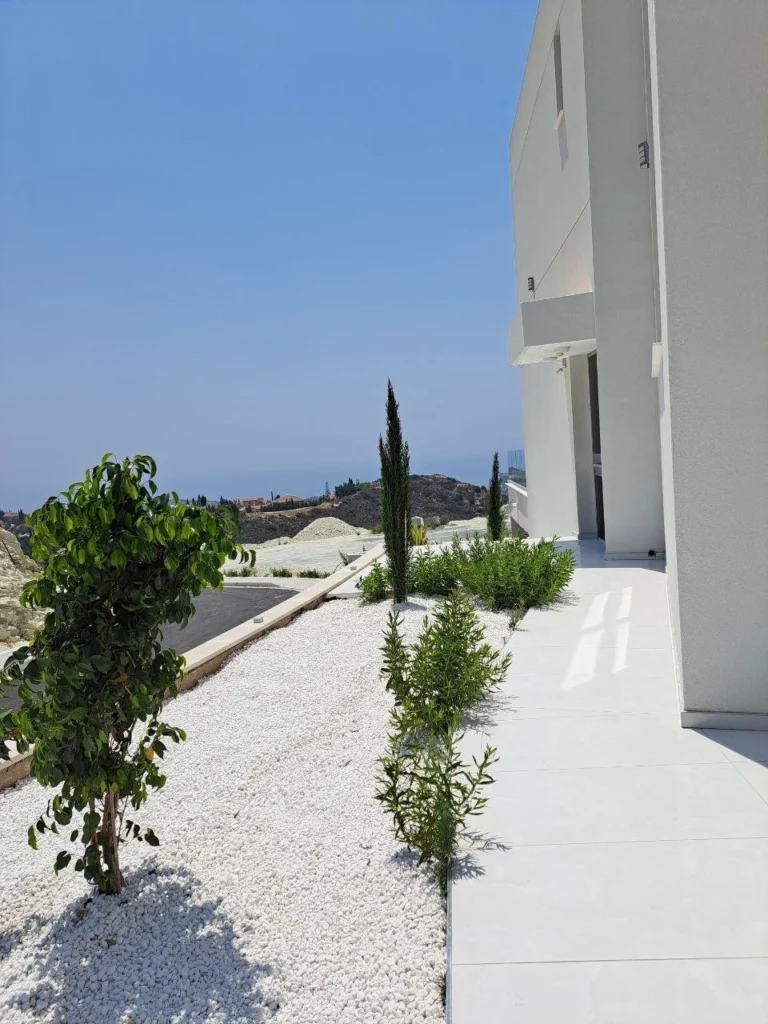 4 Bedroom House for Rent in Agios Tychonas, Limassol District