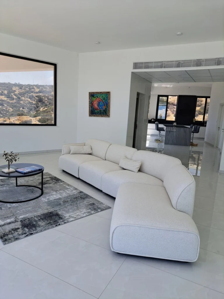 4 Bedroom House for Rent in Agios Tychonas, Limassol District