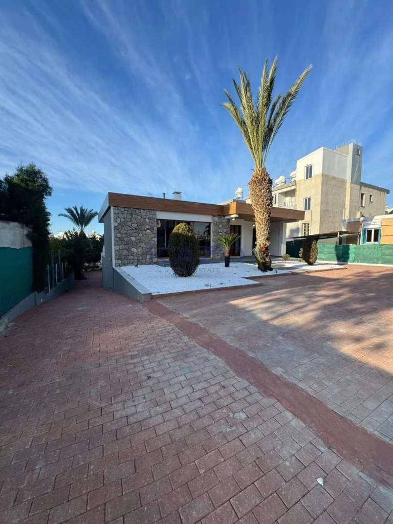 200m² Building for Rent in Limassol – Apostolos Andreas