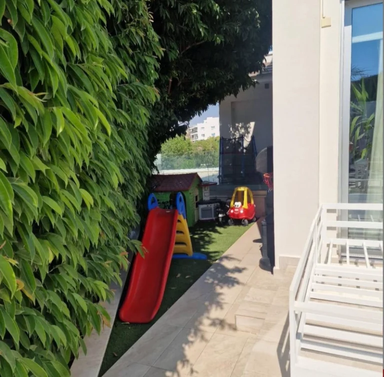 5 Bedroom House for Sale in Limassol – Agios Athanasios