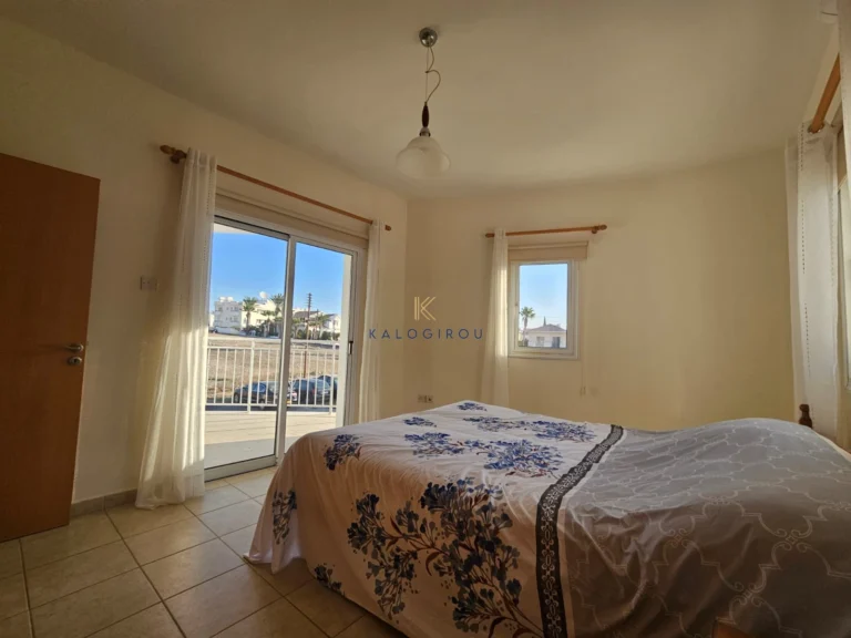 3 Bedroom House for Sale in Oroklini, Larnaca District