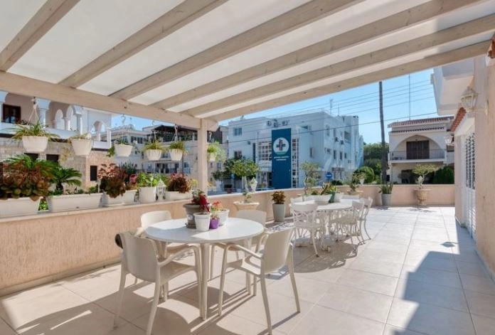 6+ Bedroom House for Sale in Larnaca District