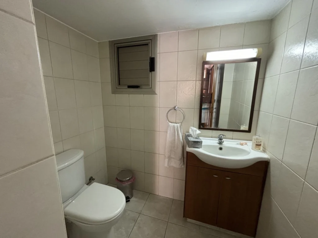 200m² Office for Rent in Limassol District