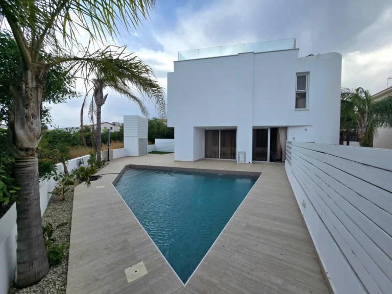 Cheap Houses and Villas for Sale Famagusta up to 700000 euro