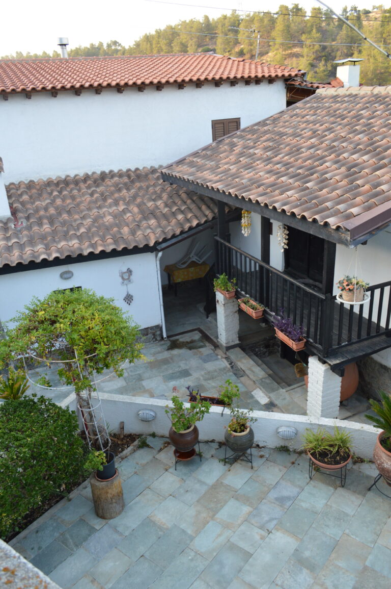 2 Bedroom House for Rent in Kaliana, Nicosia District