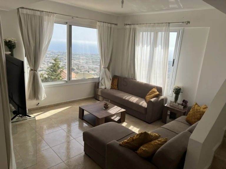 6+ Bedroom House for Sale in Pegeia, Paphos District