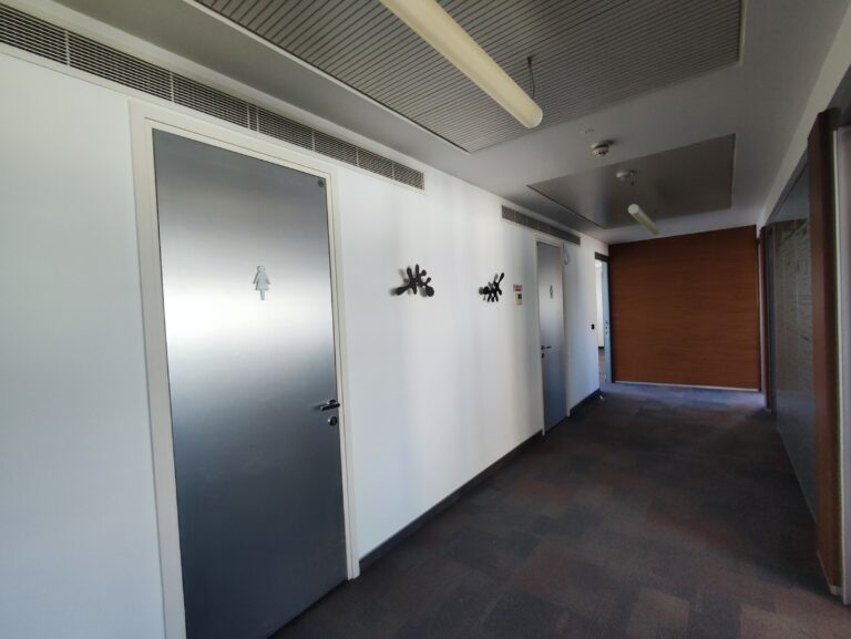 400m² Office for Rent in Nicosia – Trypiotis