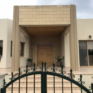 4 Bedroom House for Sale in Episkopi, Limassol District