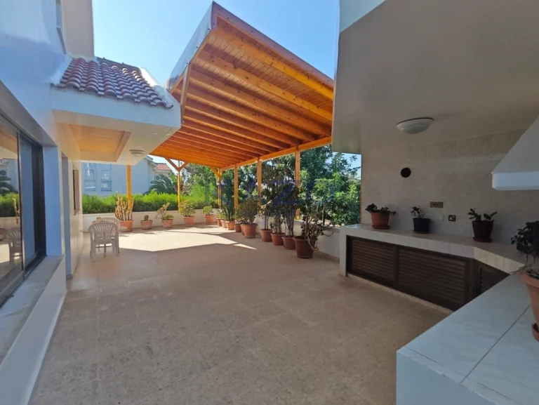 4 Bedroom House for Sale in Limassol – Agia Fyla