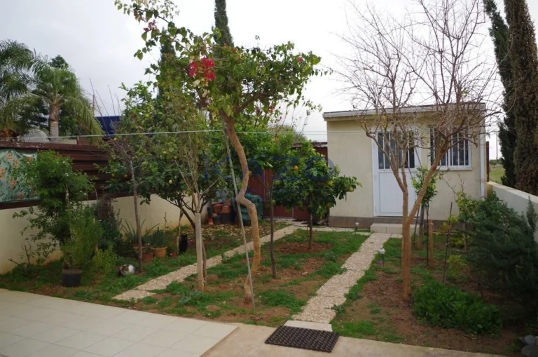 2 Bedroom House for Sale in Mouttagiaka, Limassol District