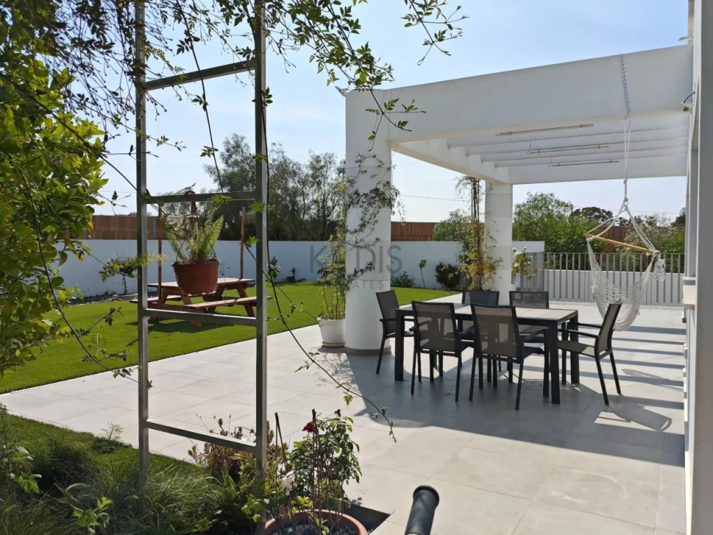 4 Bedroom House for Sale in Latsia, Nicosia District