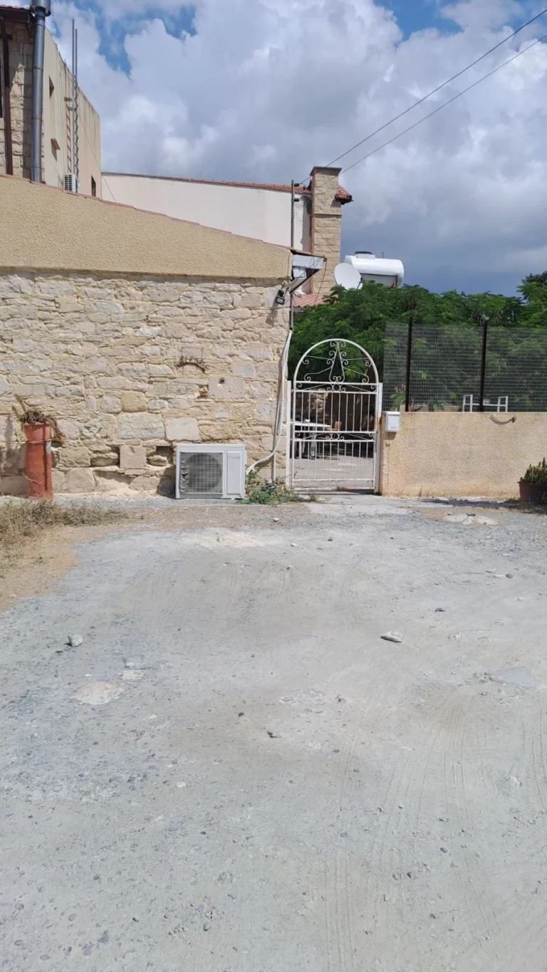 2 Bedroom House for Sale in Agios Tychonas, Limassol District