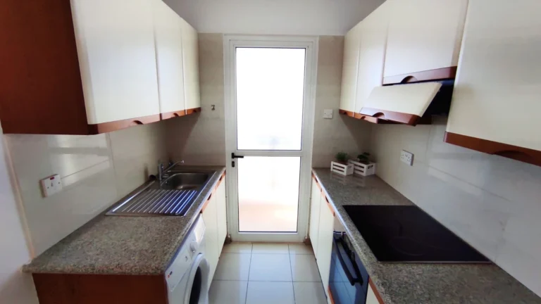 552m² Commercial for Sale in Paphos – Universal