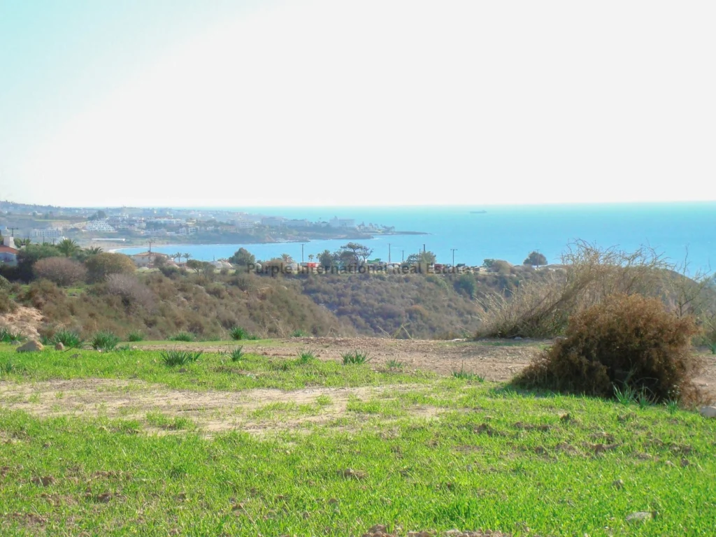 12,496m² Plot for Sale in Peyia, Paphos District
