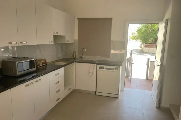 Cheap Houses and Villas for Rent Larnaca