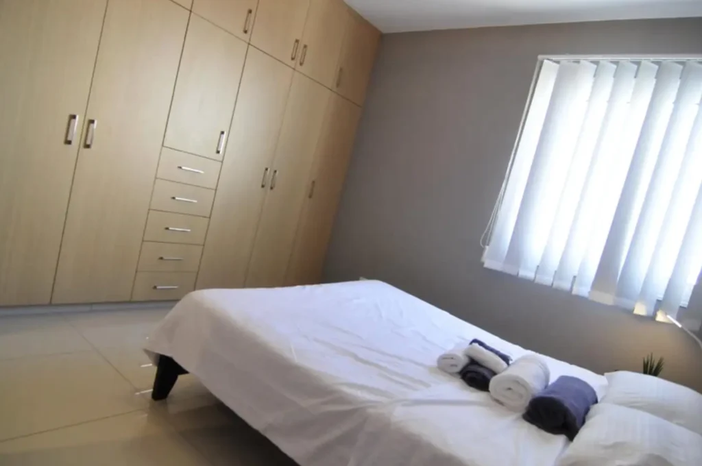 2 Bedroom Apartment for Rent in Larnaca – Finikoudes