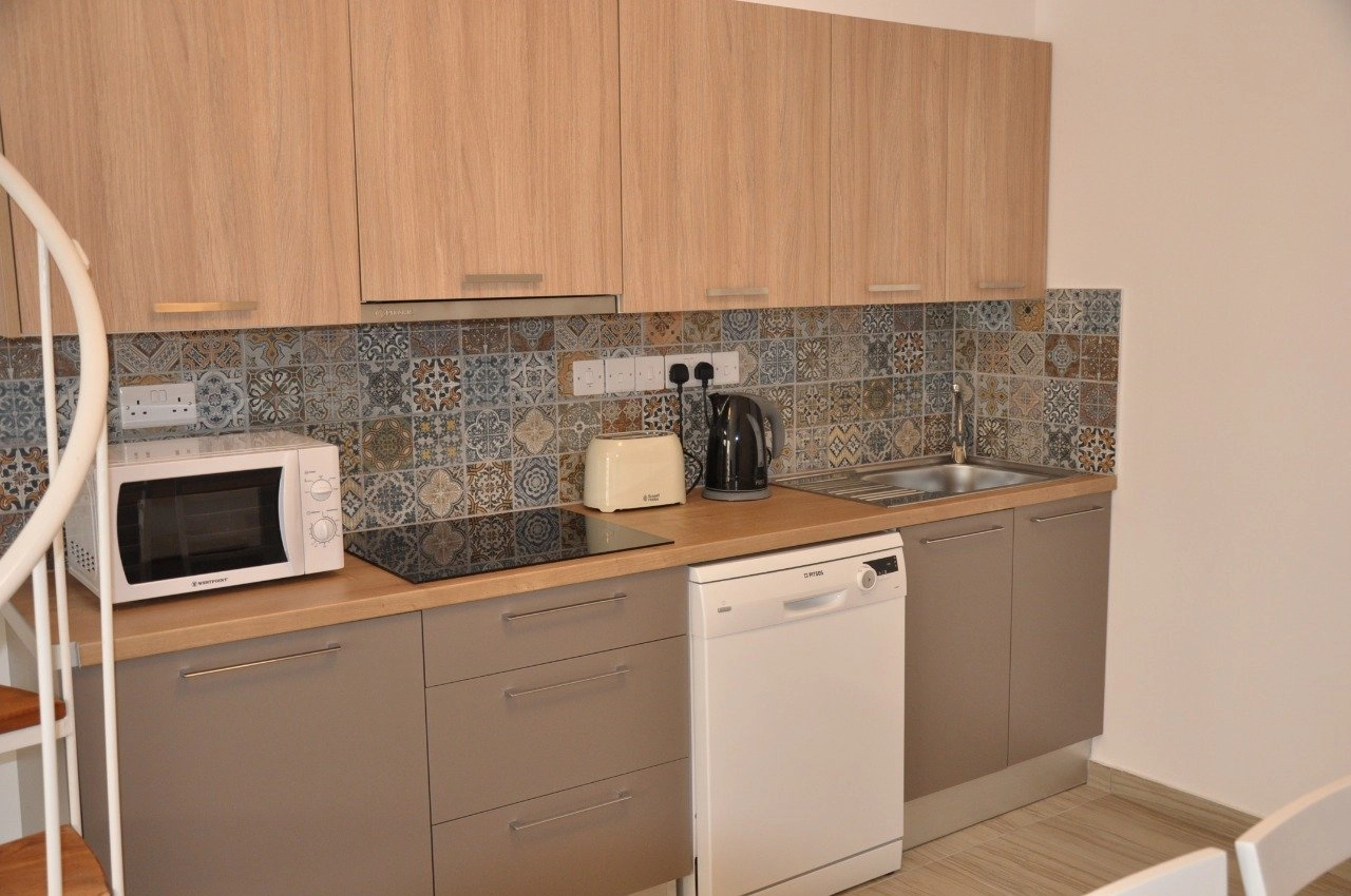 2 Bedroom House for Rent in Potamos Germasogeias, Limassol District