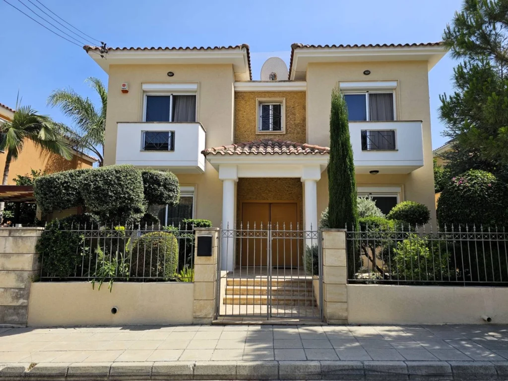 4 Bedroom House for Sale in Mouttagiaka, Limassol District