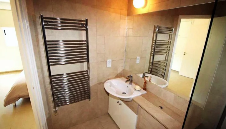 3 Bedroom Apartment for Sale in Paphos – Universal