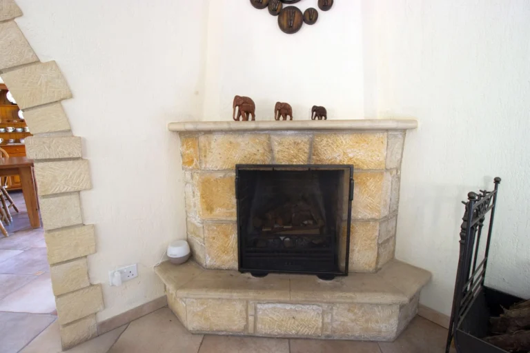 4 Bedroom House for Sale in Episkopi, Paphos District